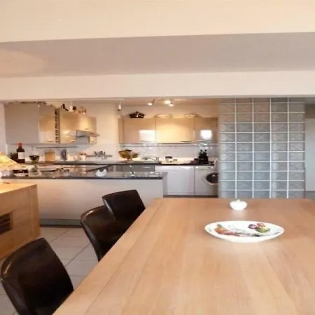 T3 Duplex De 104m2 Avec Balcon Et Parking Individuel Securise - Quartier De L'aiguillon - Port De Plaisance Appartement *