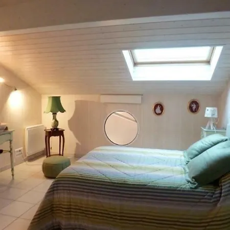 T3 Duplex De 104m2 Avec Balcon Et Parking Individuel Securise - Quartier De L'aiguillon - Port De Plaisance